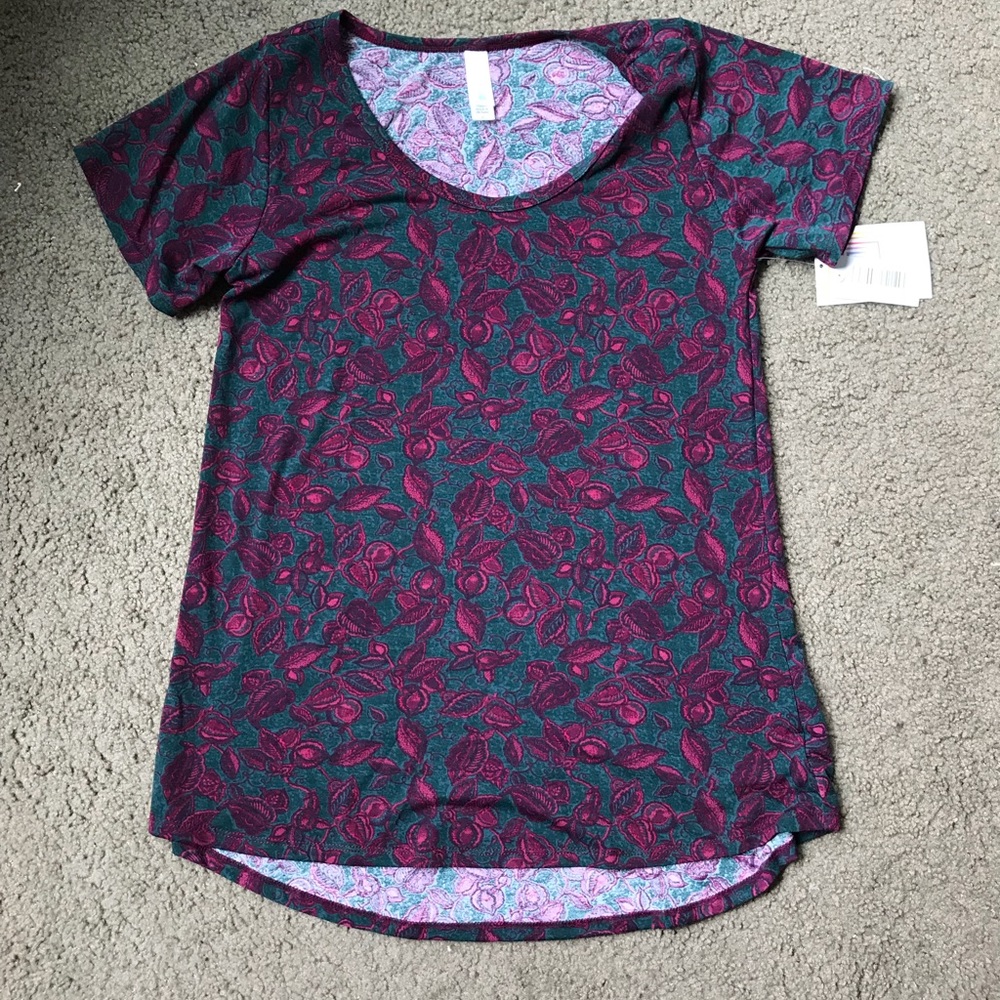 Lularoe Classic T. XS. NWT.